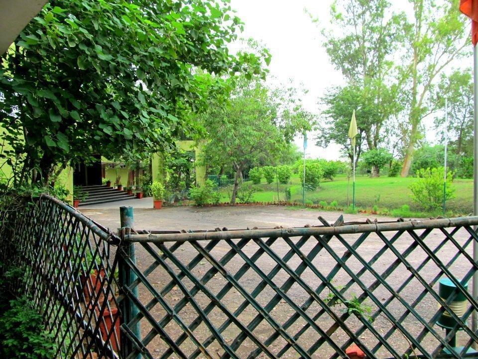Hotel Bharatpur Ashok Exterior foto